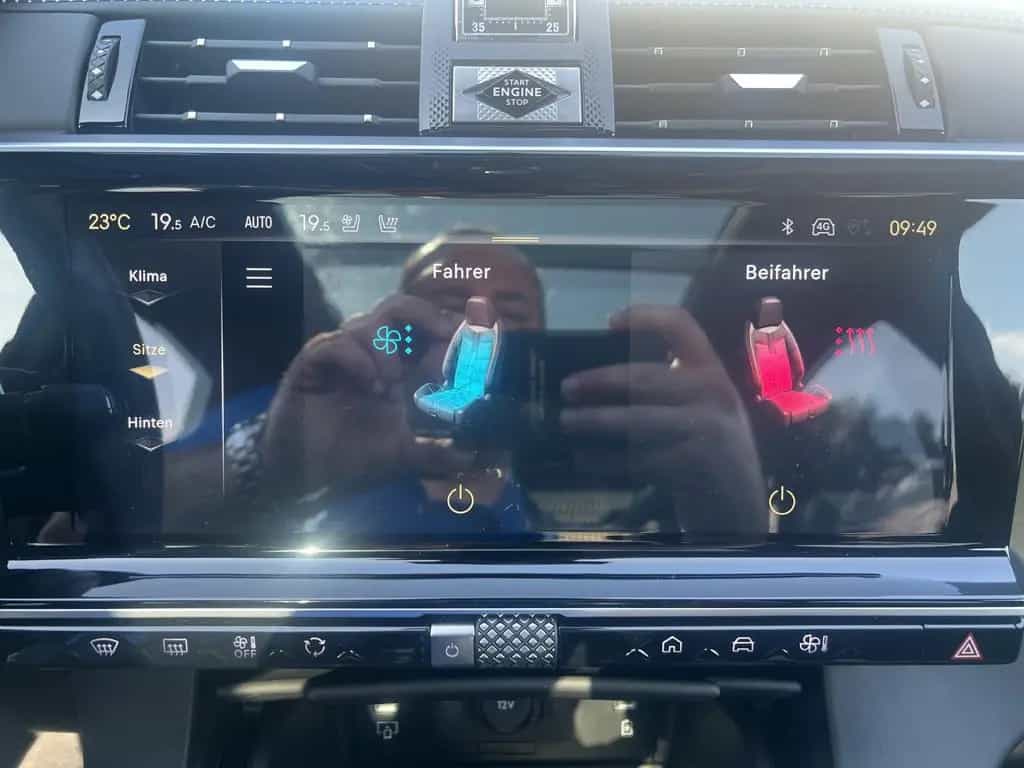 DS Automobiles DS7 (Crossback) DS 7 BlueHDI 1.5 Opera PANORAMADACH 06/2024-photo-19