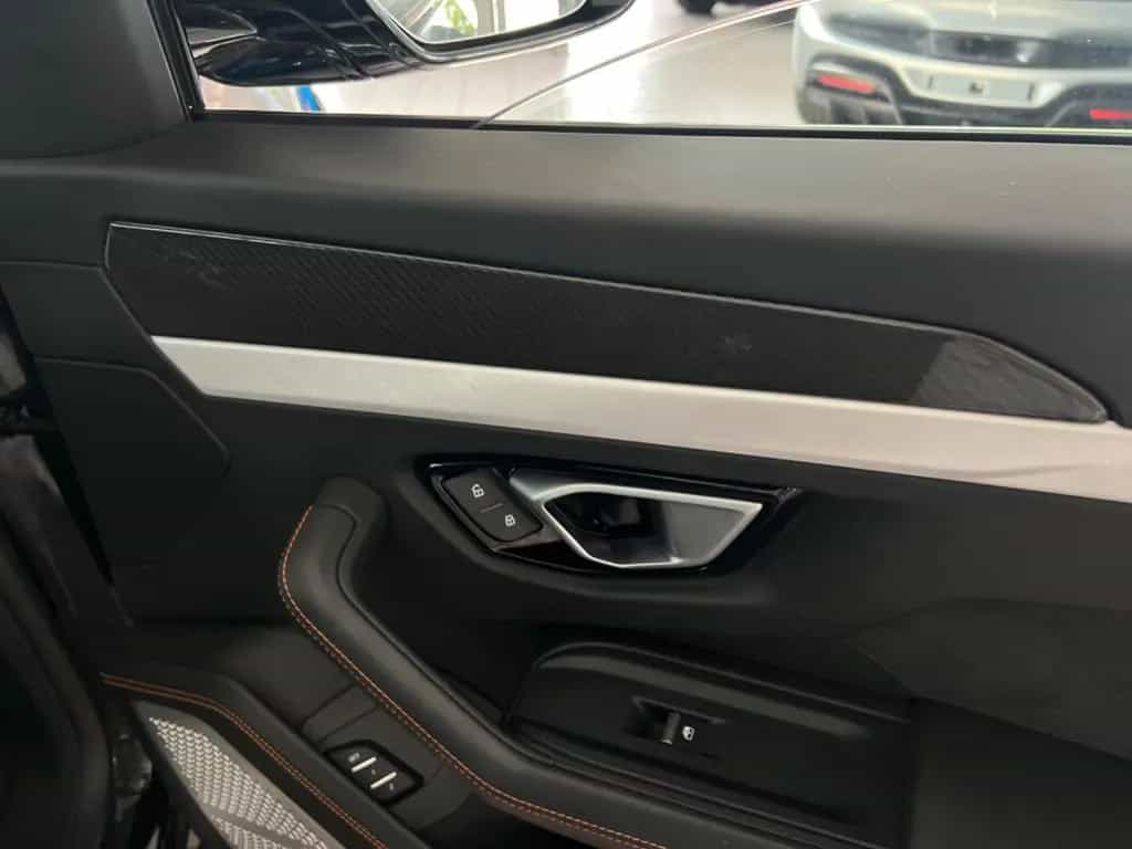 Lamborghini Urus B&O/23"/AHK/ACC/ANIMA/NIGHTV./STANDH 06/2019-photo-17