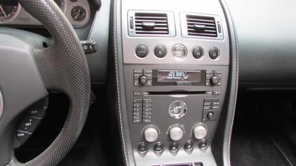 Aston Martin V8 Vantage N400 Edition Nr.154 *Edition wenig Km 06/2008-photo-11