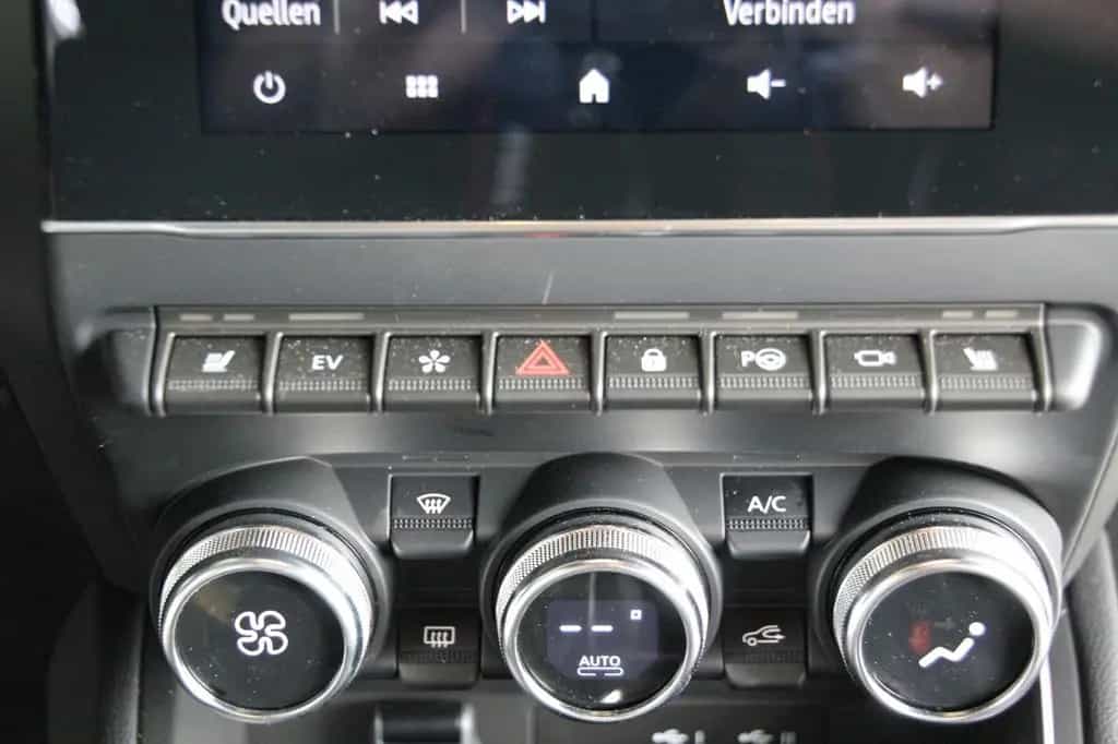 Mitsubishi Colt 1.6 HEV Diamond/TOP 03/2024-photo-22