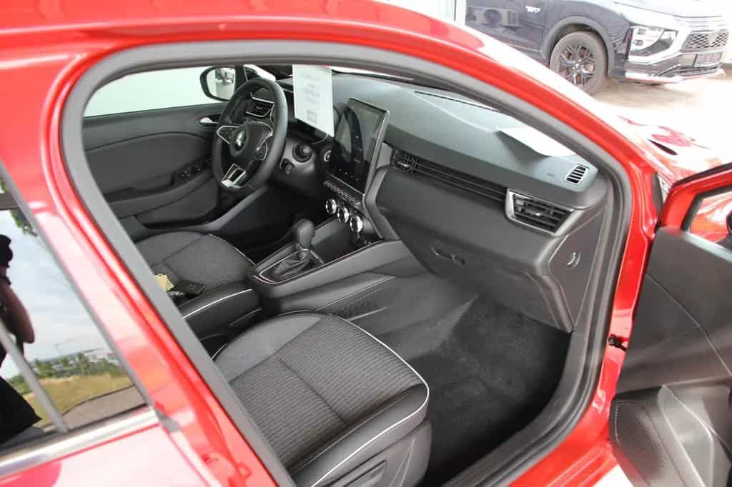 Mitsubishi Colt 1.6 HEV Diamond/TOP 03/2024-photo-7