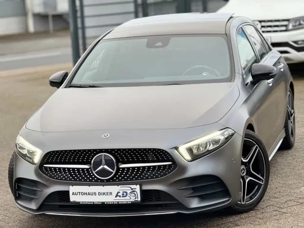 Mercedes-Benz A 200 AMG Line Night-Paket Designo Magno 11/2019-photo-0