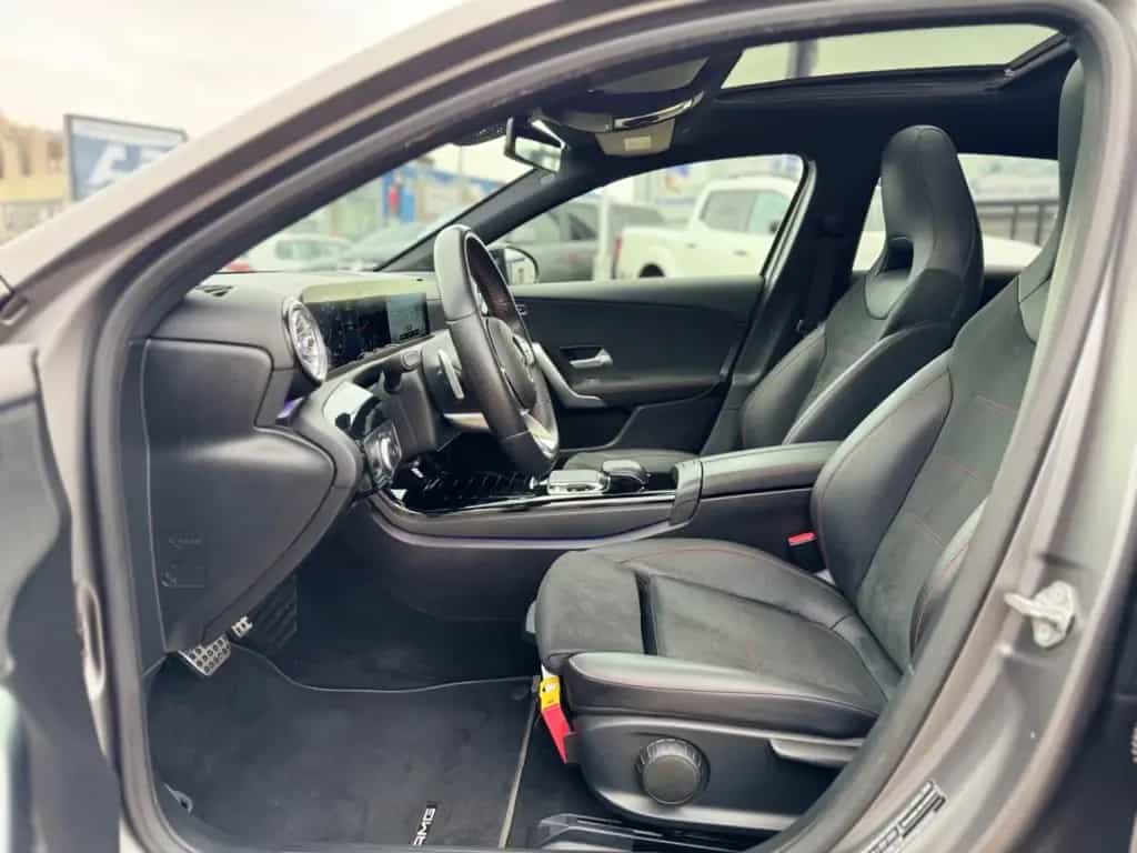 Mercedes-Benz A 200 AMG Line Night-Paket Designo Magno 11/2019-photo-10
