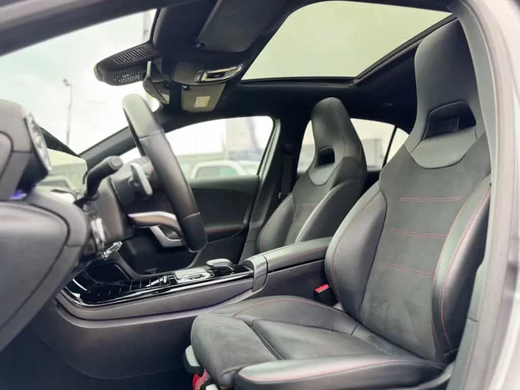 Mercedes-Benz A 200 AMG Line Night-Paket Designo Magno 11/2019-photo-13