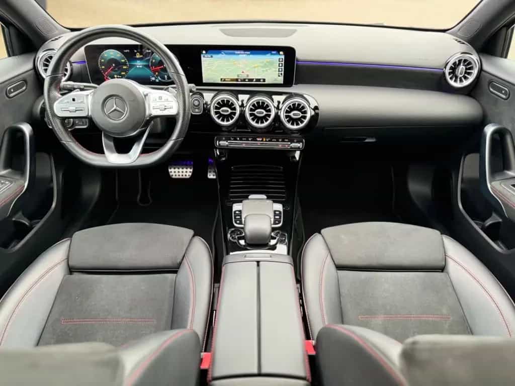 Mercedes-Benz A 200 AMG Line Night-Paket Designo Magno 11/2019-photo-16