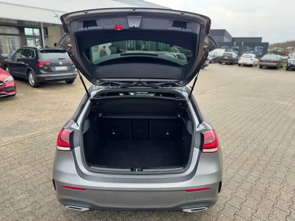 Mercedes-Benz A 200 AMG Line Night-Paket Designo Magno 11/2019-photo-17
