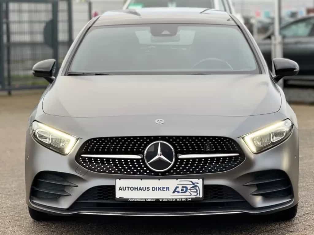Mercedes-Benz A 200 AMG Line Night-Paket Designo Magno 11/2019-photo-2