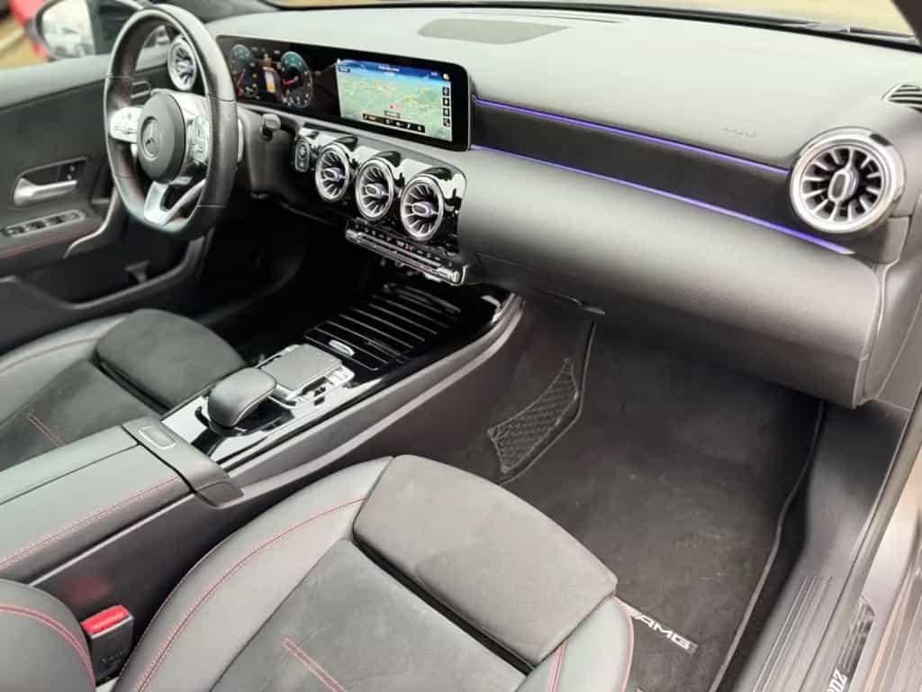 Mercedes-Benz A 200 AMG Line Night-Paket Designo Magno 11/2019-photo-21