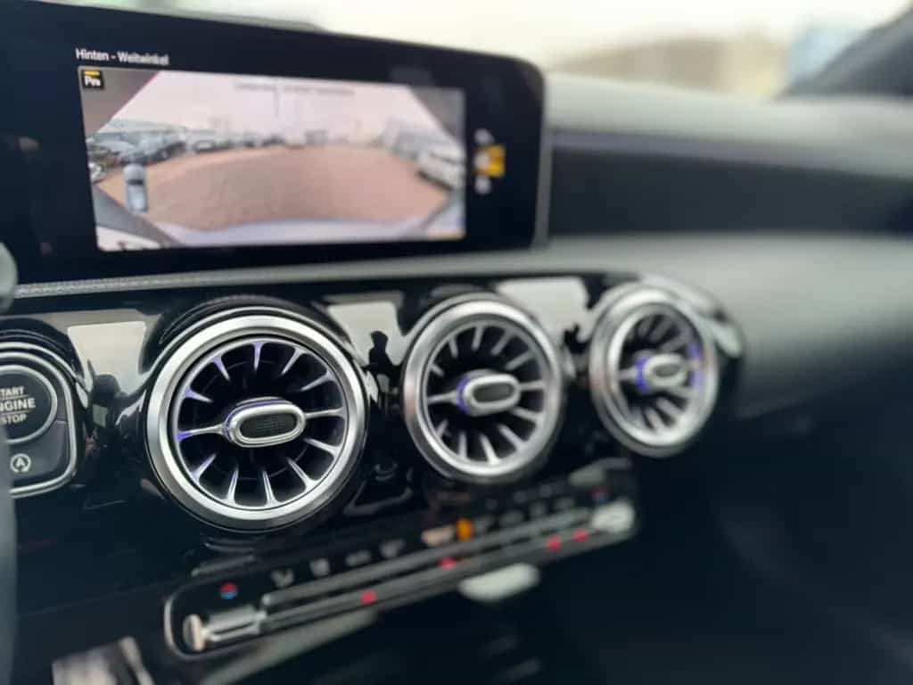 Mercedes-Benz A 200 AMG Line Night-Paket Designo Magno 11/2019-photo-24
