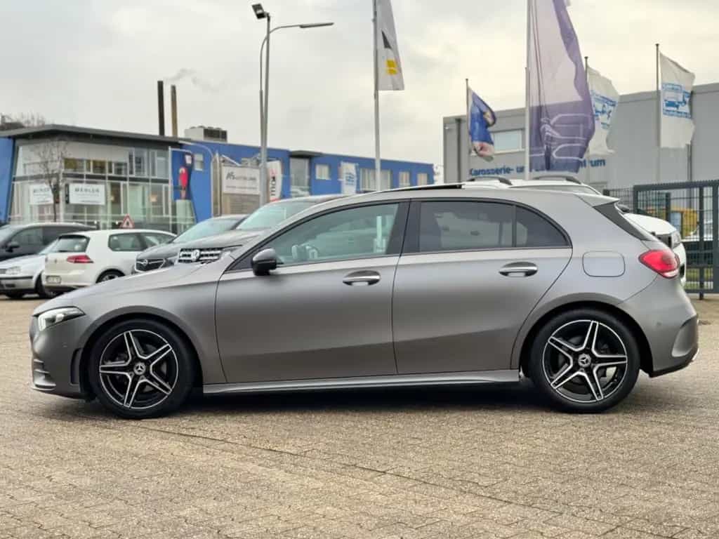 Mercedes-Benz A 200 AMG Line Night-Paket Designo Magno 11/2019-photo-7