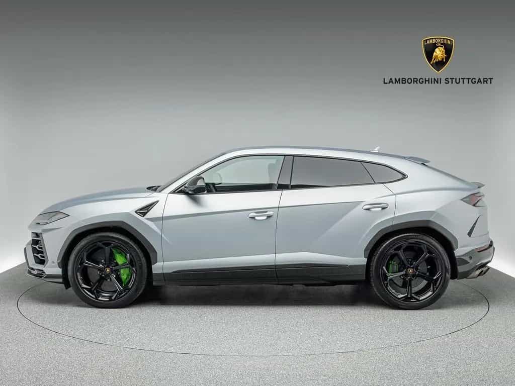 Lamborghini Urus 07/2020-photo-2