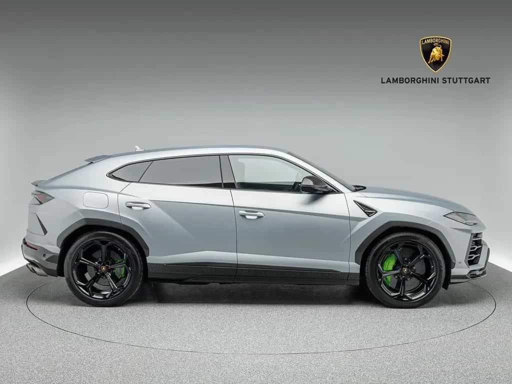 Lamborghini Urus 07/2020-photo-20