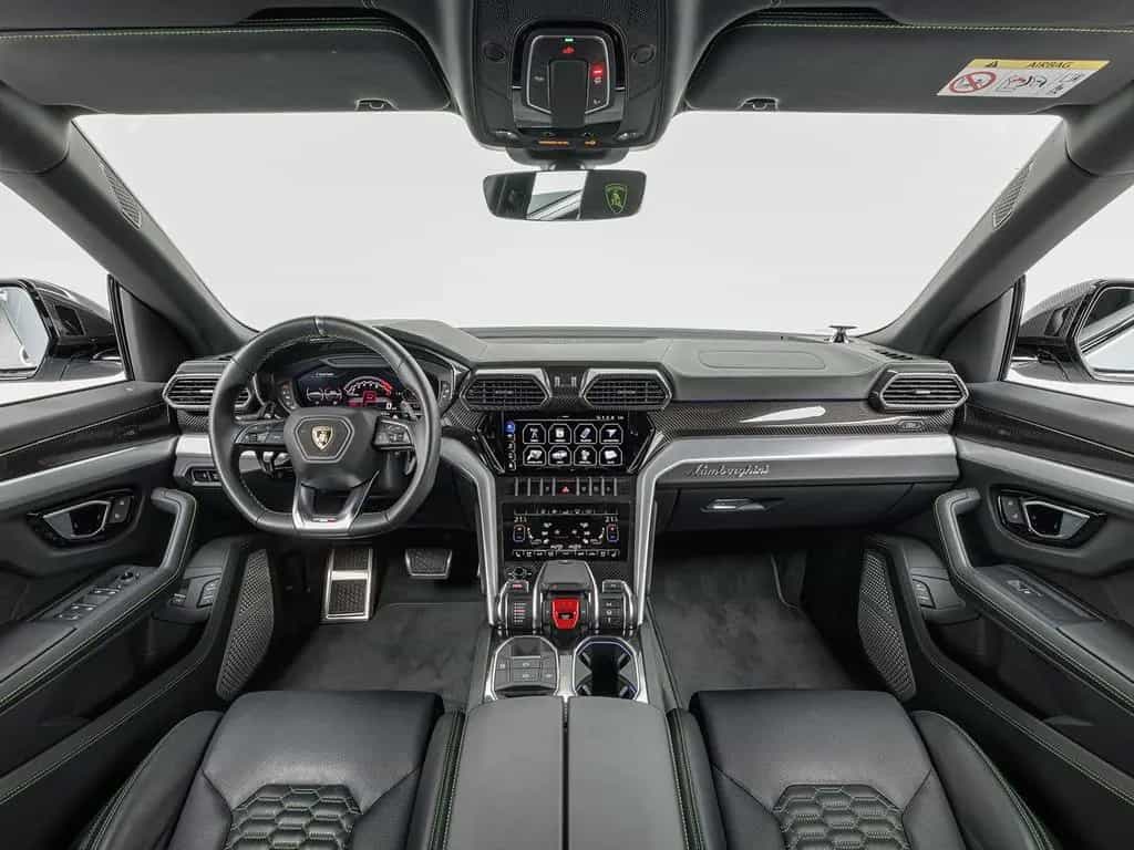 Lamborghini Urus 07/2020-photo-5