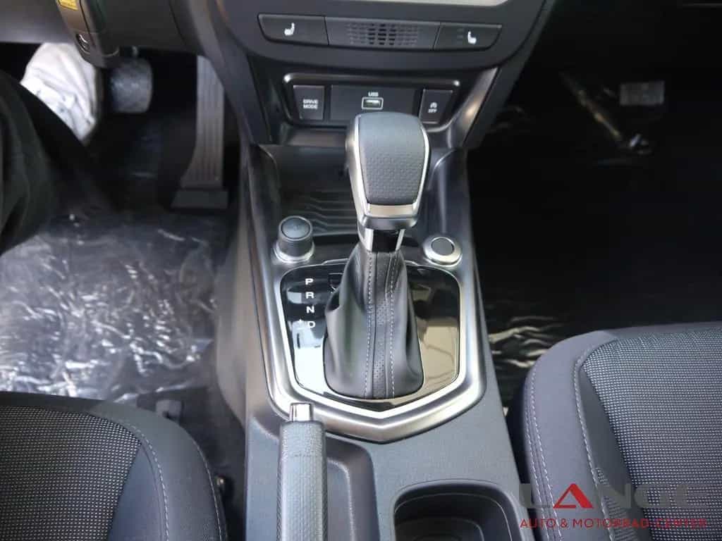 KGM Tivoli 1.5 T-GDi 120kW Nomad Navi SHZ Temp Tel.- null-photo-9