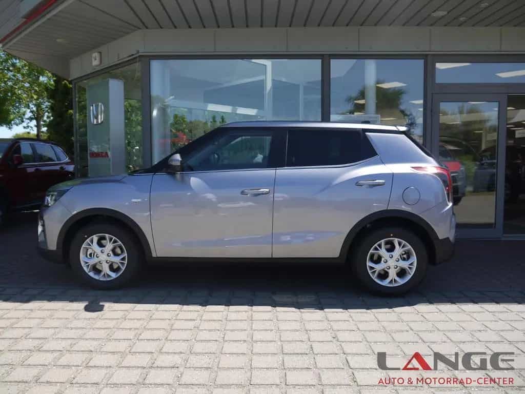 KGM Tivoli 1.5 T-GDi 120kW Nomad Navi SHZ Temp Tel.- null-photo-0
