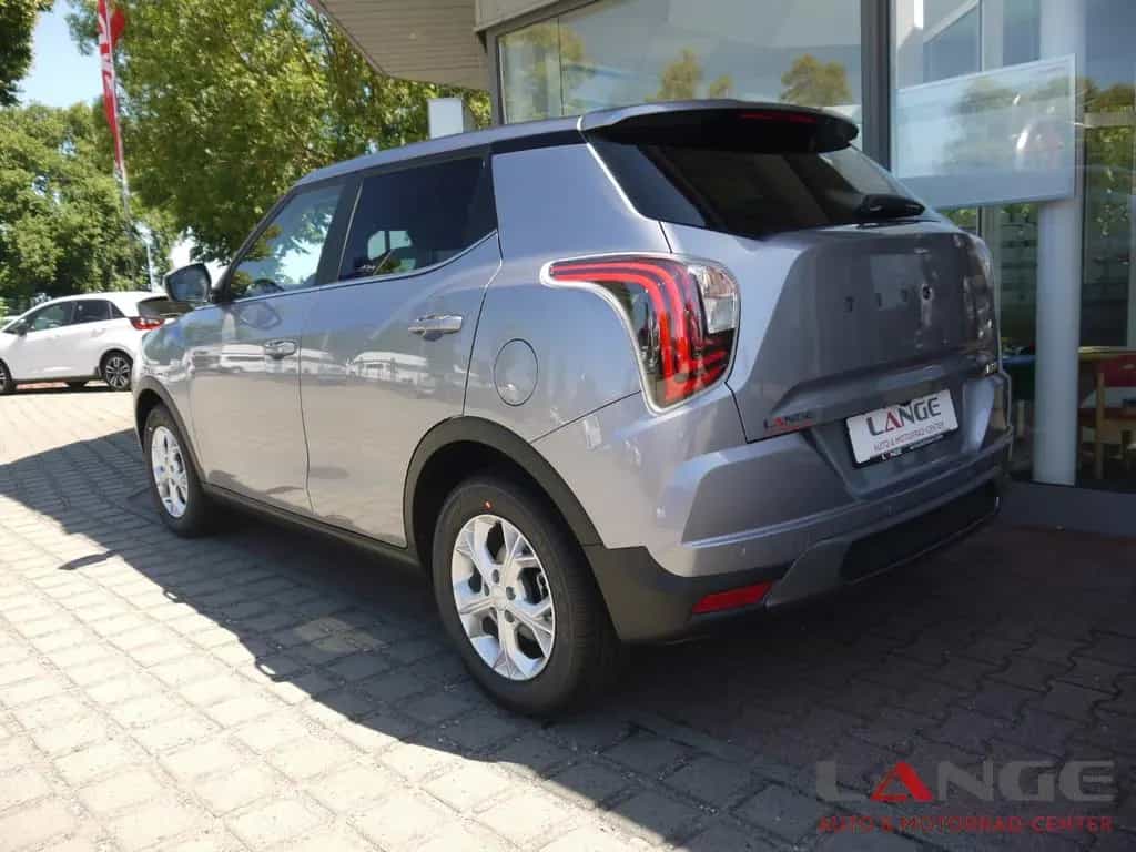 KGM Tivoli 1.5 T-GDi 120kW Nomad Navi SHZ Temp Tel.- null-photo-1