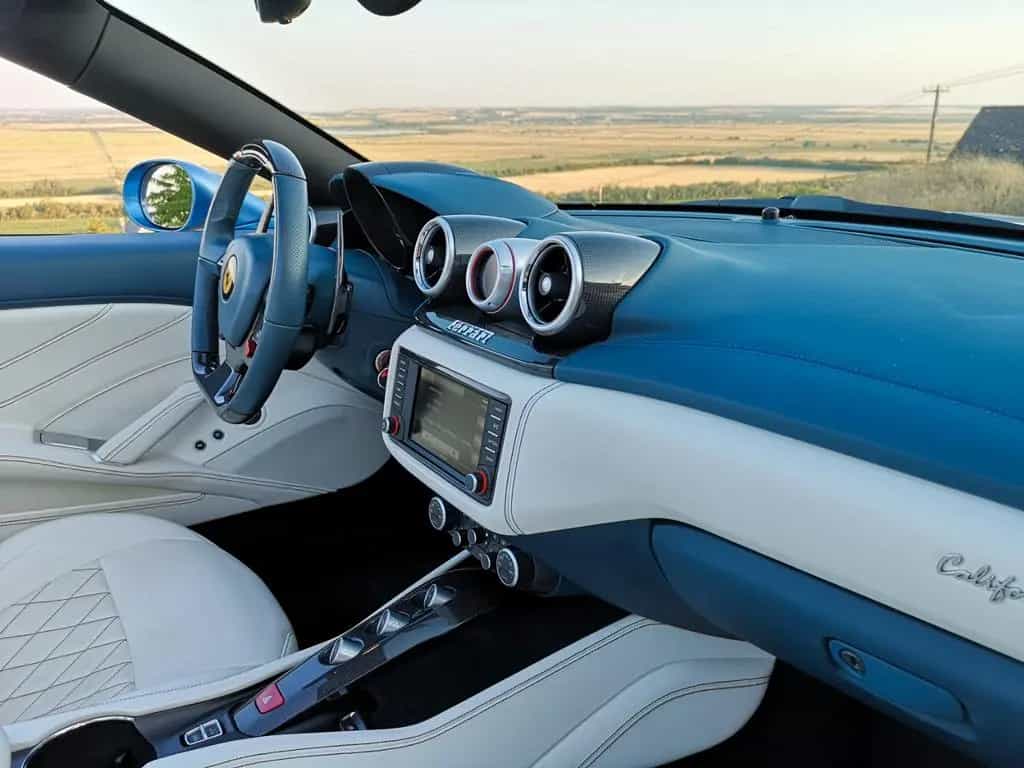 Ferrari California T 3.8 V8 09/2017-photo-21