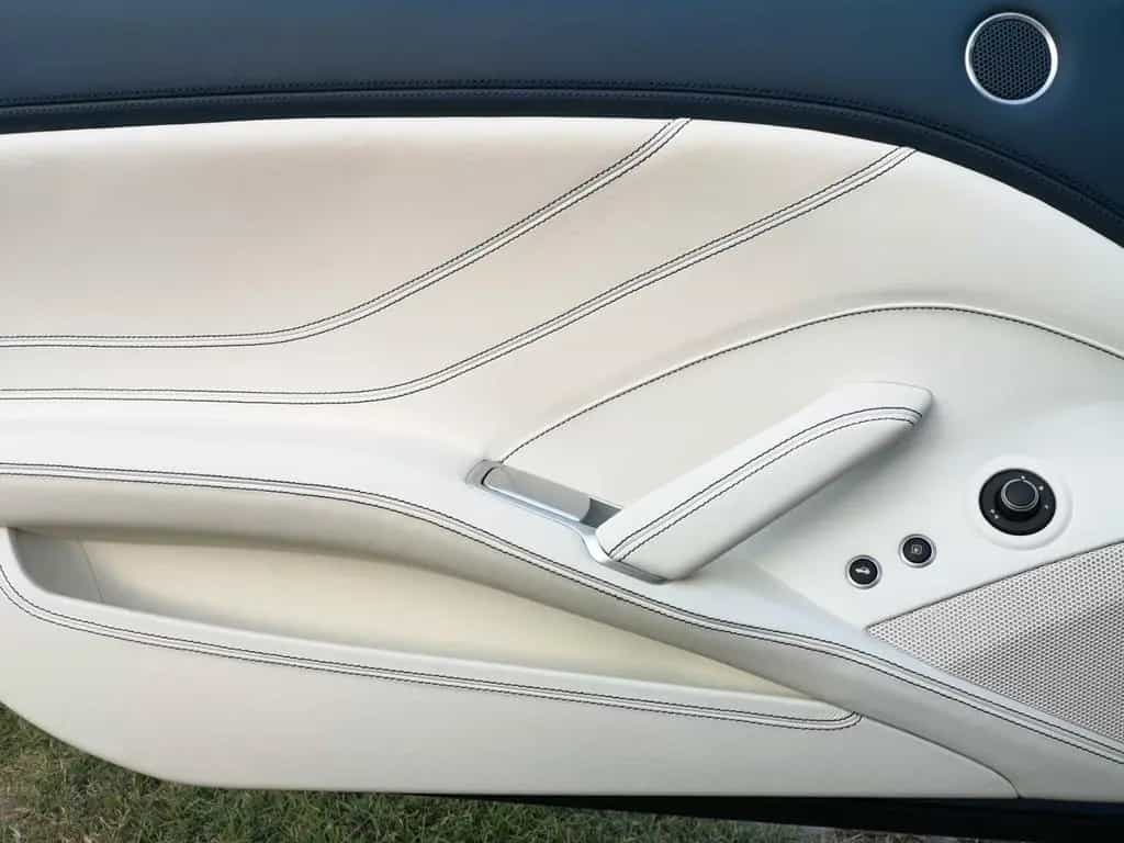 Ferrari California T 3.8 V8 09/2017-photo-29