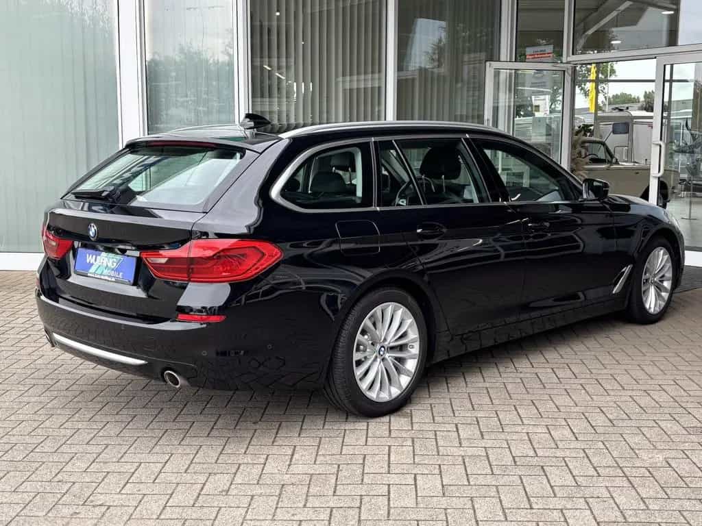 BMW 5 Series 520 d Touring Luxury Line el.Heckklappe Pano LED 06/2020-photo-1