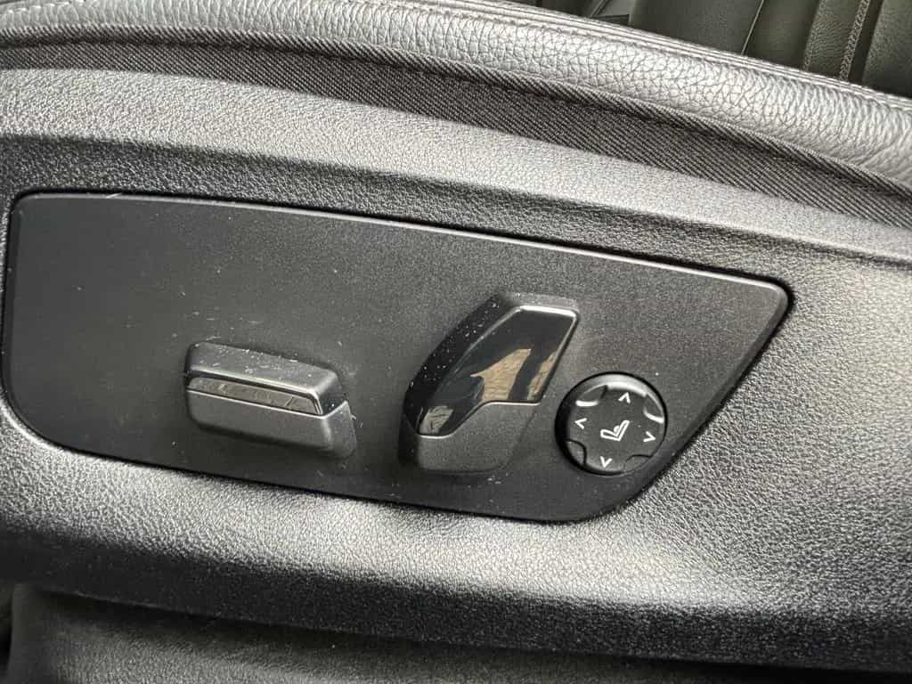 BMW 5 Series 520 d Touring Luxury Line el.Heckklappe Pano LED 06/2020-photo-14