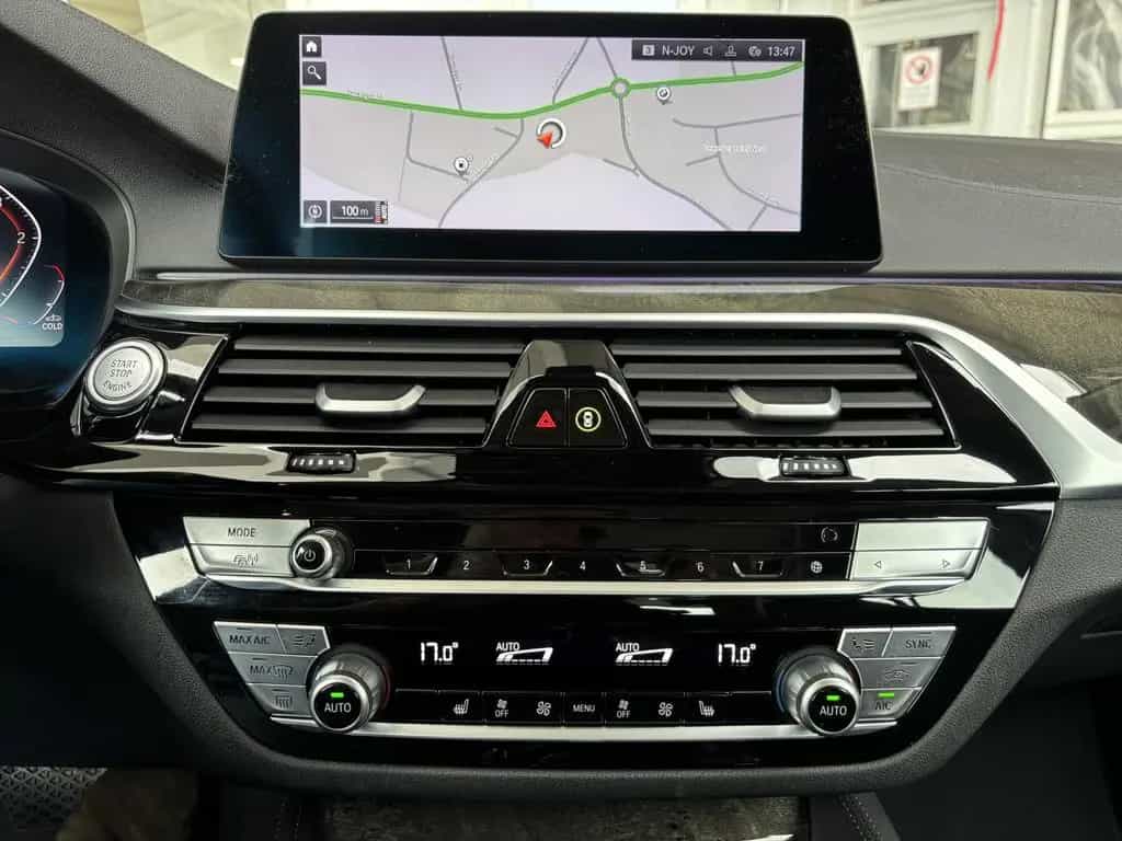 BMW 5 Series 520 d Touring Luxury Line el.Heckklappe Pano LED 06/2020-photo-15