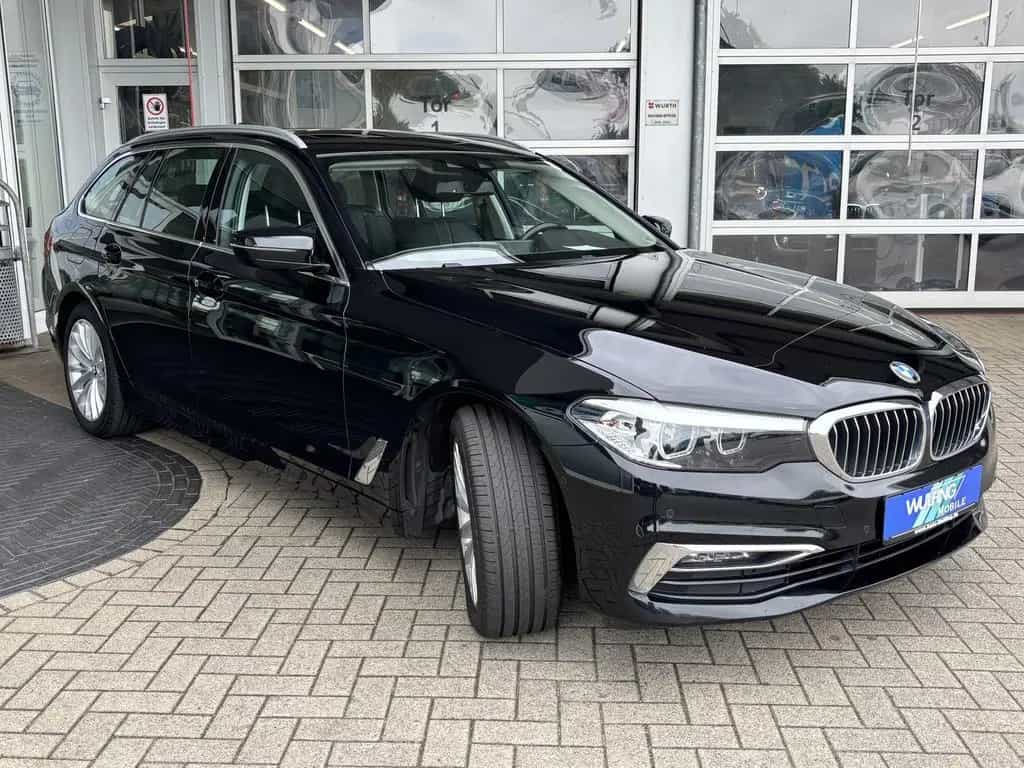 BMW 5 Series 520 d Touring Luxury Line el.Heckklappe Pano LED 06/2020-photo-2