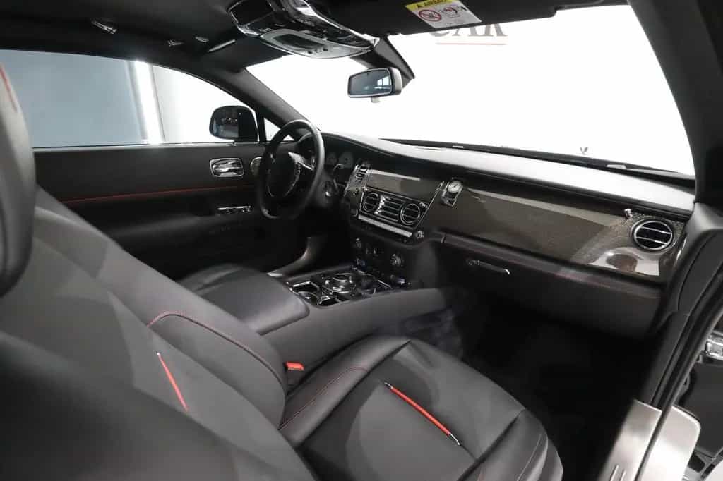 Rolls-Royce Wraith Black Badge 04/2019-photo-10