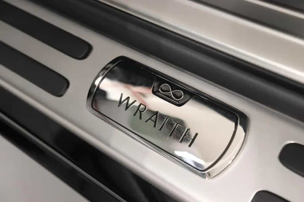 Rolls-Royce Wraith Black Badge 04/2019-photo-12