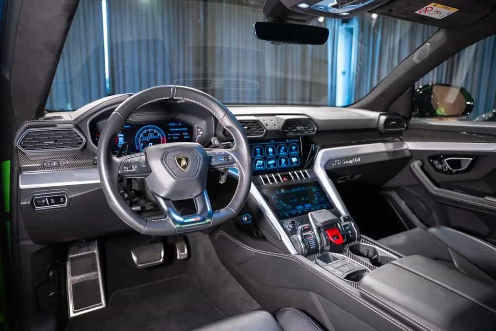 Lamborghini Urus 4.0 V8 Carbon|Distronic|LED 06/2020-photo-24