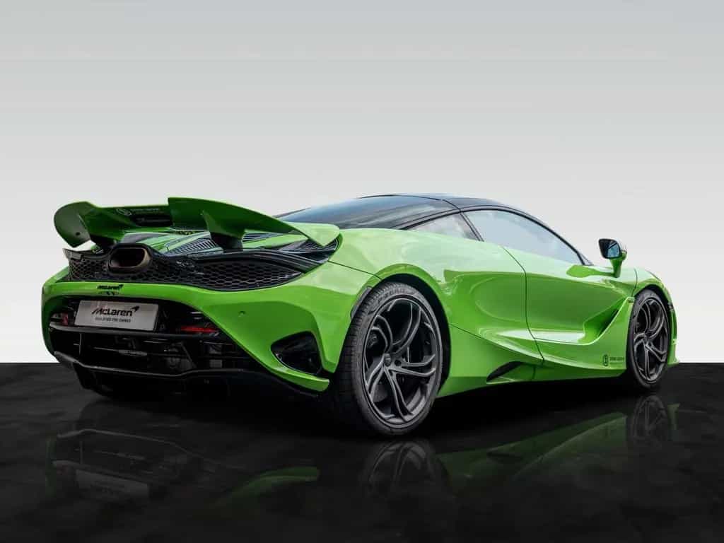 McLaren 750S Coupé | Mantis Green | Carbon Exterior 06/2025-photo-1