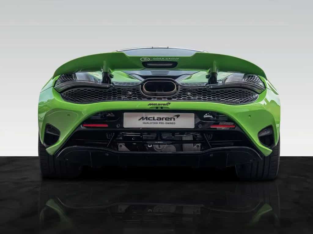McLaren 750S Coupé | Mantis Green | Carbon Exterior 06/2025-photo-4