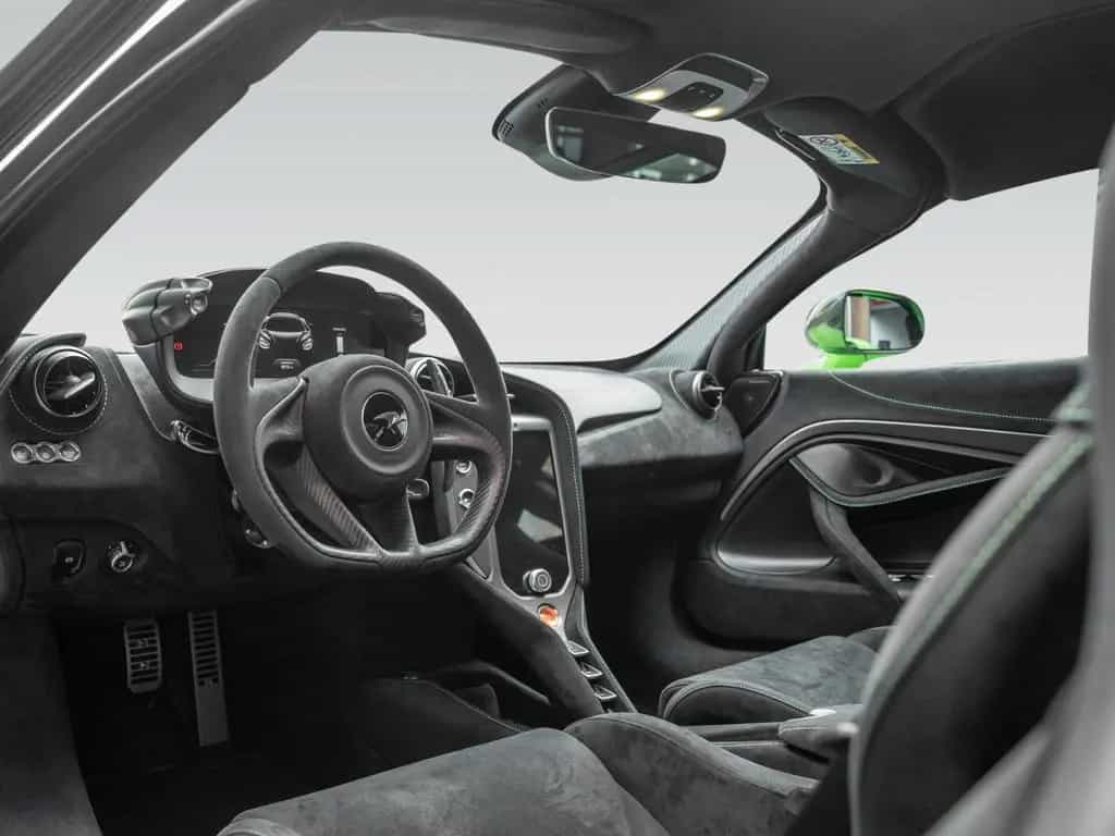 McLaren 750S Coupé | Mantis Green | Carbon Exterior 06/2025-photo-5
