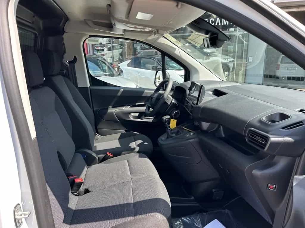 Toyota Proace City L1 Meister 1.2L 6-Gang Navigationssy 05/2026-photo-14