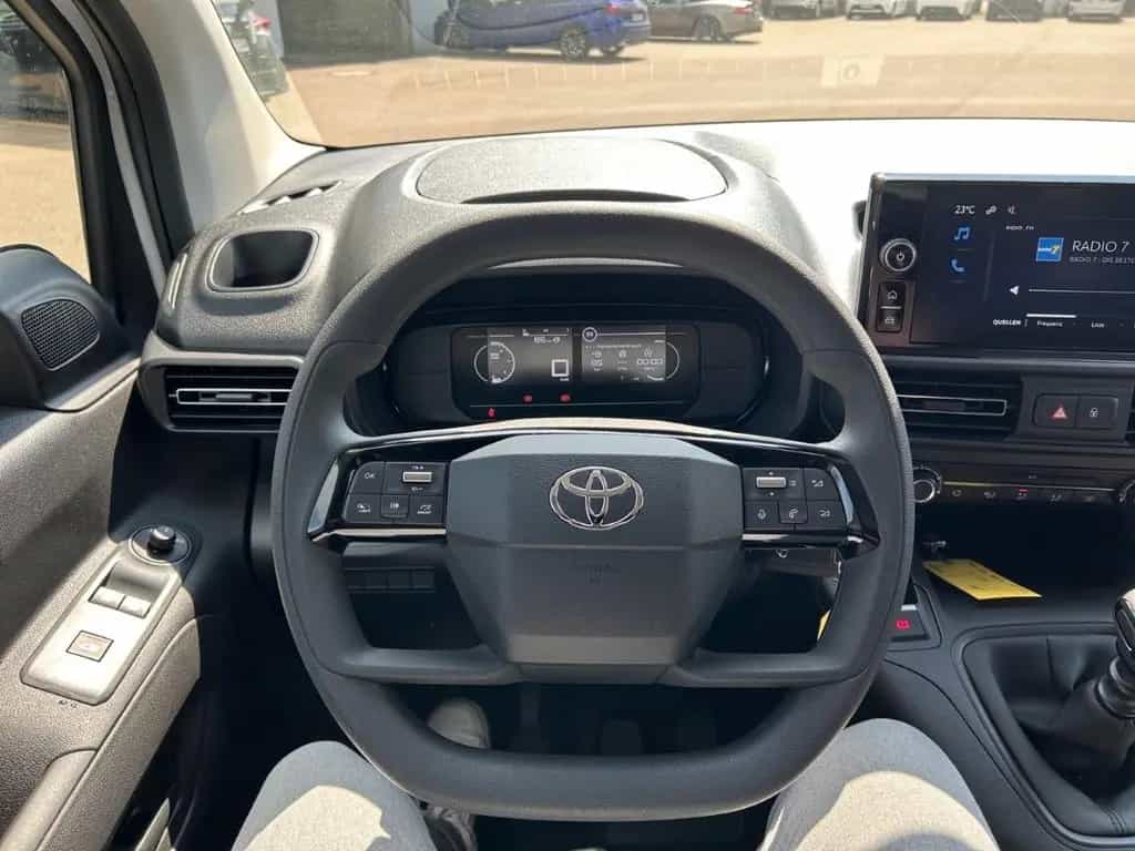 Toyota Proace City L1 Meister 1.2L 6-Gang Navigationssy 05/2026-photo-18