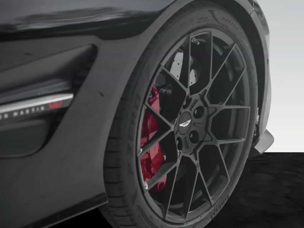 Aston Martin Vanquish | Full Satin Carbon | Titan Auspuff 01/2025-photo-11