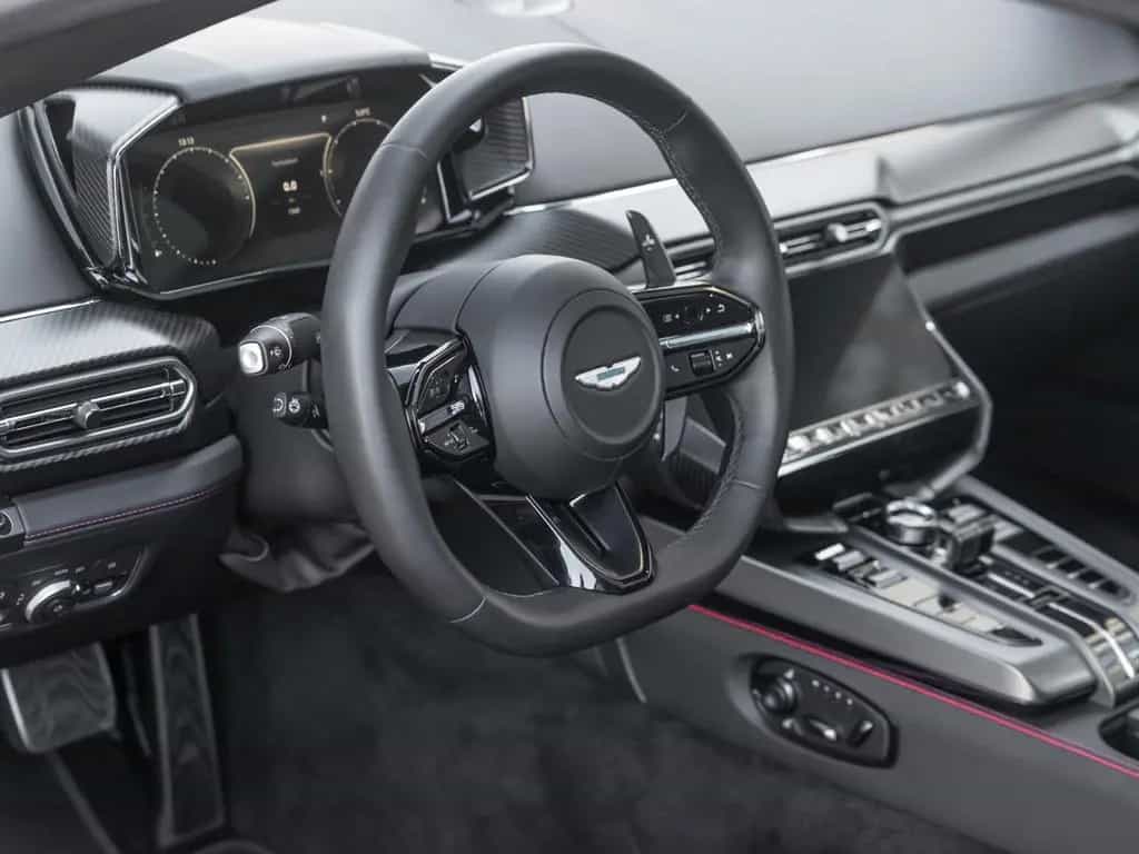 Aston Martin Vanquish | Full Satin Carbon | Titan Auspuff 01/2025-photo-16