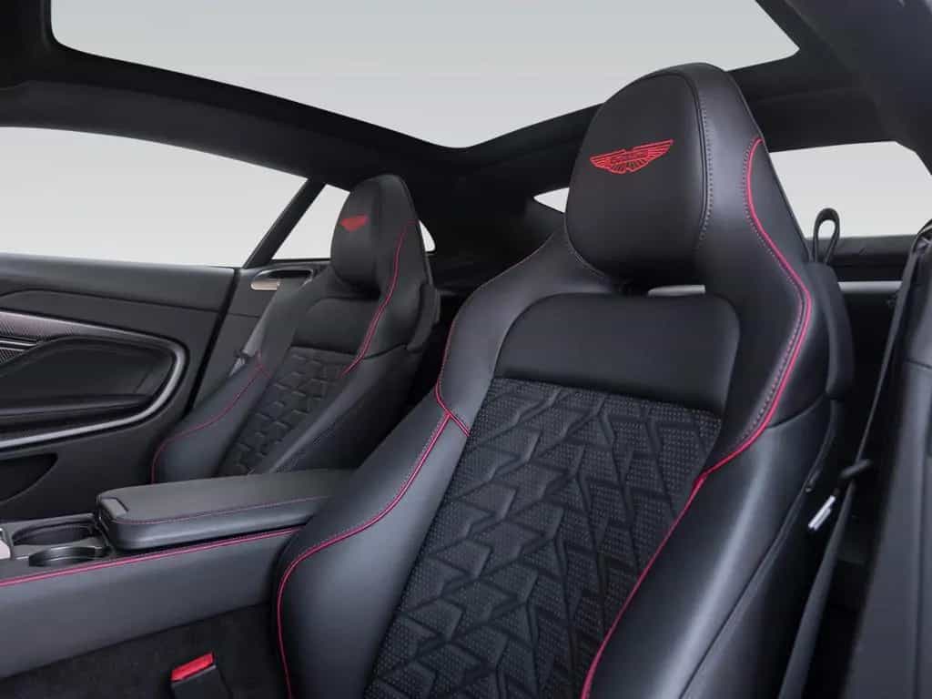 Aston Martin Vanquish | Full Satin Carbon | Titan Auspuff 01/2025-photo-19