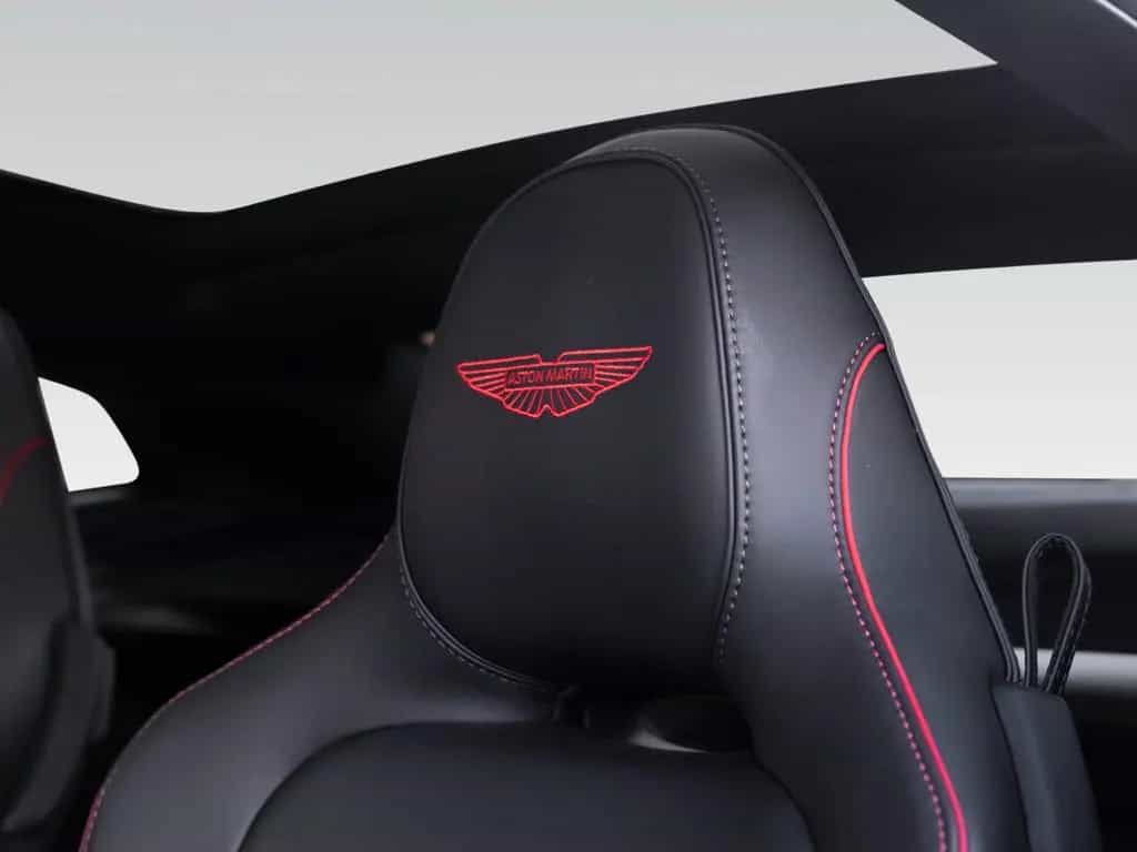 Aston Martin Vanquish | Full Satin Carbon | Titan Auspuff 01/2025-photo-20