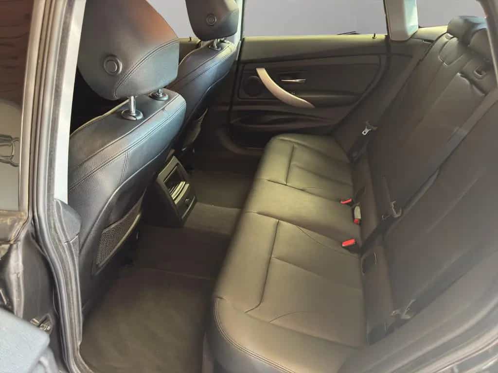 BMW 3 Series 320i Gran Turismo Advantage LED/NAVI/PDC/LEDER 03/2017-photo-10