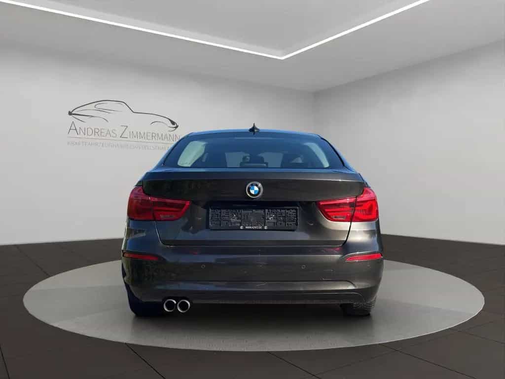 BMW 3 Series 320i Gran Turismo Advantage LED/NAVI/PDC/LEDER 03/2017-photo-5