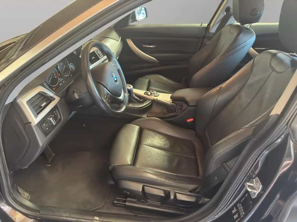 BMW 3 Series 320i Gran Turismo Advantage LED/NAVI/PDC/LEDER 03/2017-photo-7