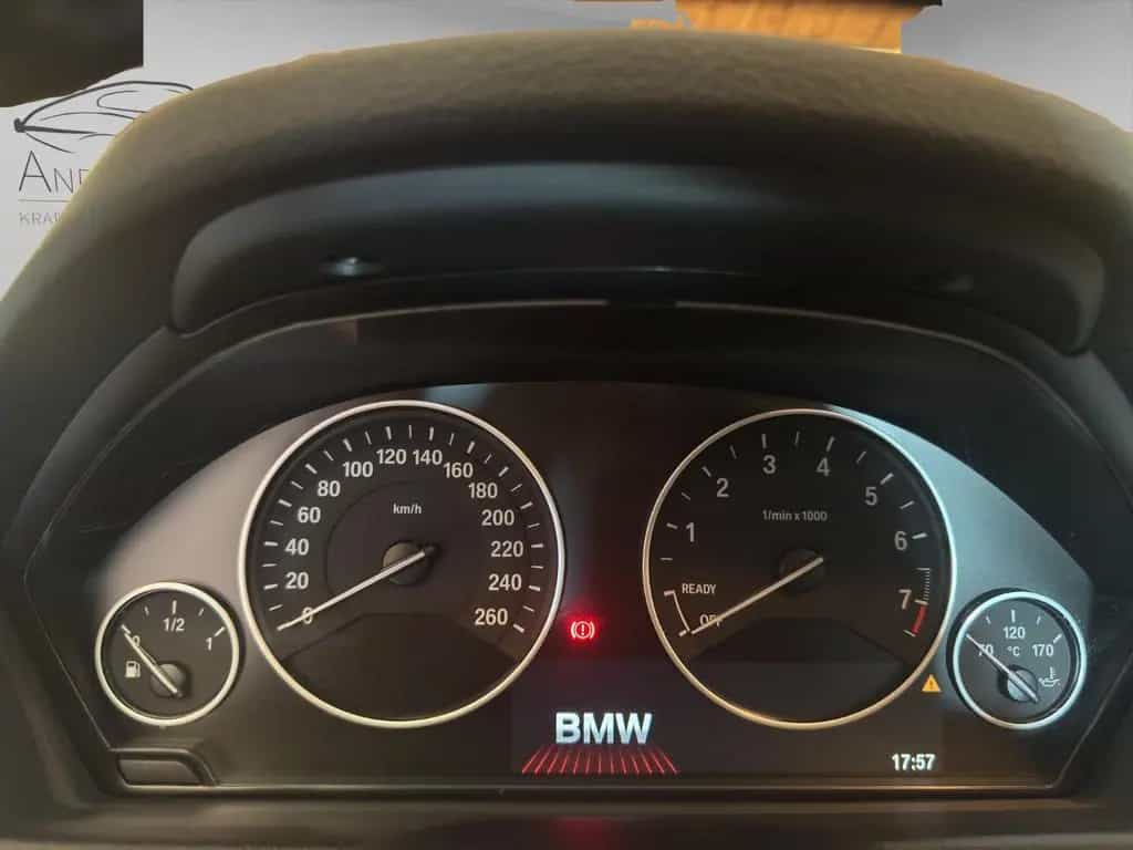 BMW 3 Series 320i Gran Turismo Advantage LED/NAVI/PDC/LEDER 03/2017-photo-8