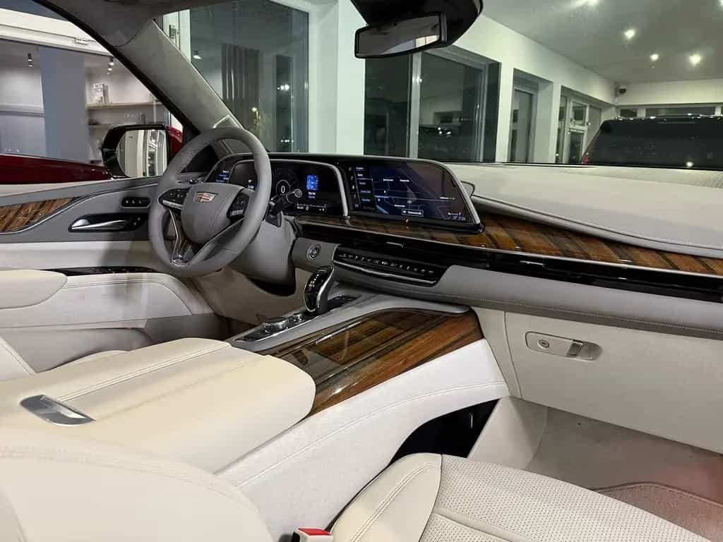Cadillac Escalade VFW|Sport Platinum|EU-Navi|AHK|RearSeatEnt. 07/2025-photo-13