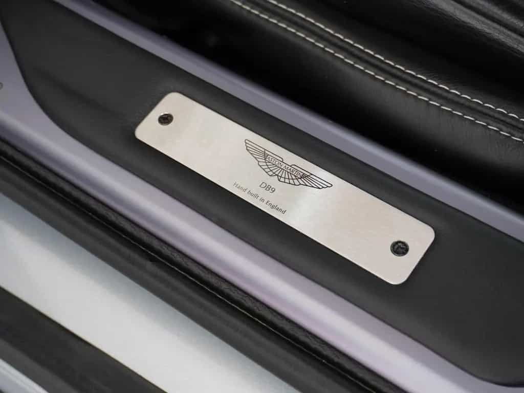 Aston Martin DB9 Volante 5.9 V12 Touchtronic NL Auto |  navi 01/2008-photo-11