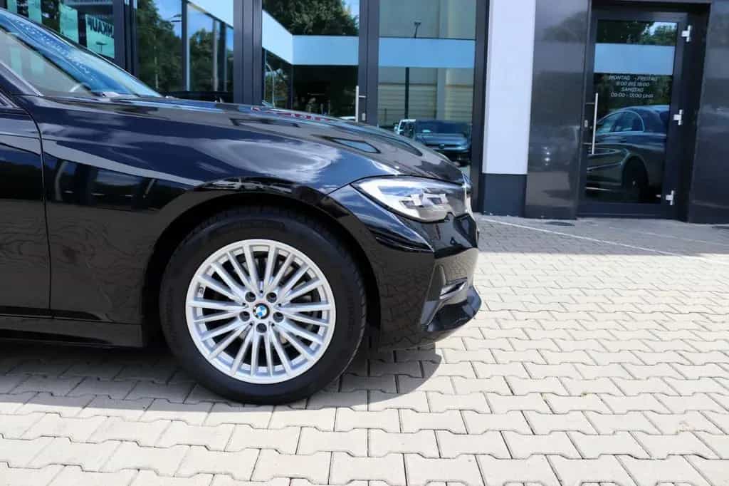 BMW 320 d xDrive Touring SportLine ShadowLine Head Up 11/2020-photo-11
