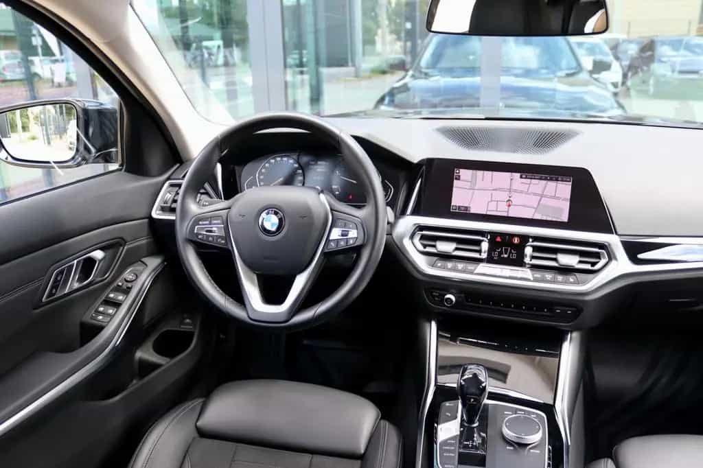 BMW 320 d xDrive Touring SportLine ShadowLine Head Up 11/2020-photo-18