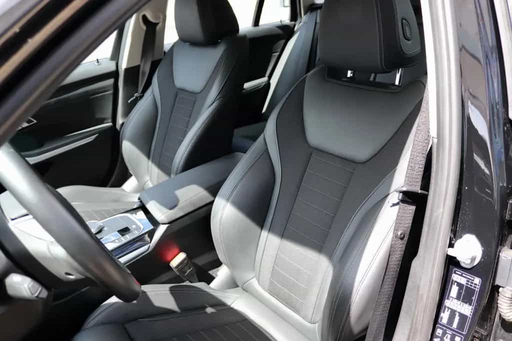 BMW 320 d xDrive Touring SportLine ShadowLine Head Up 11/2020-photo-26