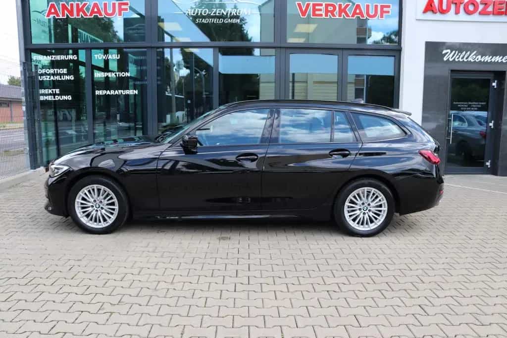BMW 320 d xDrive Touring SportLine ShadowLine Head Up 11/2020-photo-3