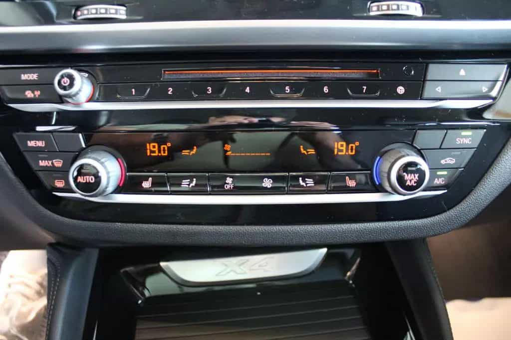 BMW X4 xDrive 20 i Advantage*NAVI*LED*KAMERA* 11/2018-photo-15