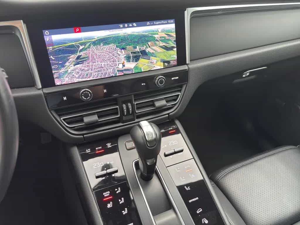 Porsche Macan /LED/Kamera/Allrad/Bose/Pano/1.Hd/Approved 12/2021-photo-16